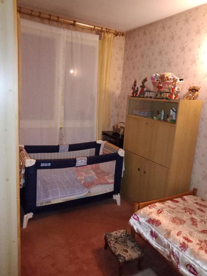 Maison Entiere Avec Parking, Garage Et Jardin Holiday home *
